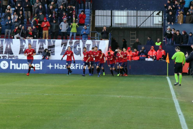 Imágenes del partido Osasuna-Mallorca disputado en El Sadar.