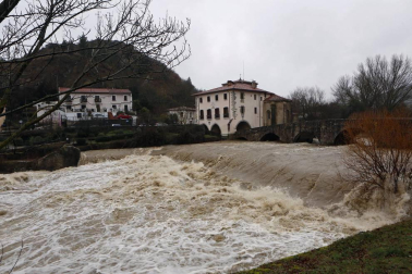 La alerta por nieve afecta al centro y al norte de la Comunidad foral
