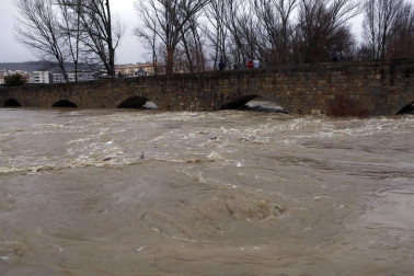 La alerta por nieve afecta al centro y al norte de la Comunidad foral