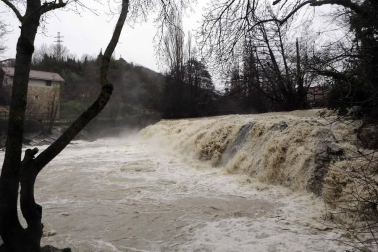 La alerta por nieve afecta al centro y al norte de la Comunidad foral