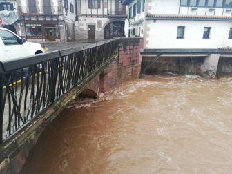 La alerta por nieve afecta al centro y al norte de la Comunidad foral
