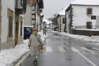 La alerta por nieve afecta al centro y al norte de la Comunidad foral