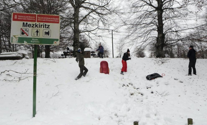 La alerta por nieve afecta al centro y al norte de la Comunidad foral