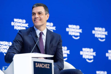 Sánchez felicita a Guaidó por su coraje pero no le reconoce como Presidente