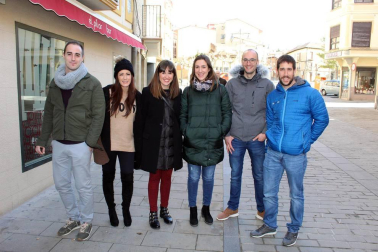 Sangüesa celebró sus fiestas en honor a San Sebastián del 18 al 20 de enero. La cámara de ¡Click! se acercó el domingo tras los actos tradicionales de la procesión y misa dedicada al santo. Las calles del centro de la ciudad se llenaron de familias y cuadrillas que disfrutaron del ambiente festivo y de la 'hora del vermú'.