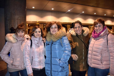 El domingo 20 de enero el Teatro Gaztambide presentó un lleno completo para recibir al cantante catalán Antonio Orozco. El artista presentó su gira 'Único', tour concebido como segunda parte del que ya realizó entre los años 2013 al 2016 y que fue todo un éxito. El público tudelano disfrutó de esta velada musical.