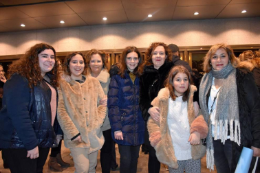 El domingo 20 de enero el Teatro Gaztambide presentó un lleno completo para recibir al cantante catalán Antonio Orozco. El artista presentó su gira 'Único', tour concebido como segunda parte del que ya realizó entre los años 2013 al 2016 y que fue todo un éxito. El público tudelano disfrutó de esta velada musical.