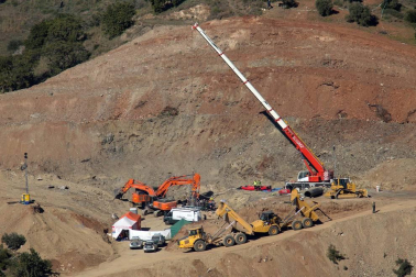 La montaña mantiene su pulso en la recta final del rescate de Julen