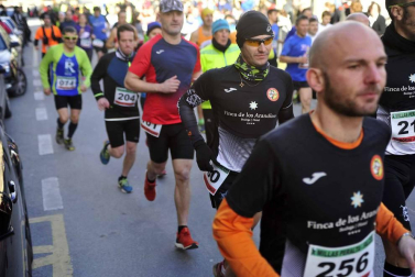 Galería de imágenes de la novena edición de la carrera 'X Millas Peralta-Falces'.