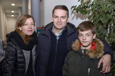 La Casa de Cultura del valle de Aranguren, ubicada en la localidad de Mutilva, ofreció una nueva oportunidad de disfrutar de la comedia 'Campeones', la aplaudida película de Javier Fesser que tan buenas críticas ha recibido desde su estreno y que presenta el día a día de un equipo de baloncesto formado por personas con discapacidad intelectual.