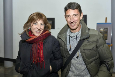 La Casa de Cultura del valle de Aranguren, ubicada en la localidad de Mutilva, ofreció una nueva oportunidad de disfrutar de la comedia 'Campeones', la aplaudida película de Javier Fesser que tan buenas críticas ha recibido desde su estreno y que presenta el día a día de un equipo de baloncesto formado por personas con discapacidad intelectual.