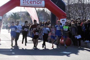 Del 23 al 27 de enero los vecinos de Cintruénigo disfrutaron de sus fiestas en honor a la Virgen de la Paz. Uno de los eventos tradicionales de estos días de fiesta es el cross dedicado a la patrona que se celebró el sábado 26 de enero y que cumplió su edición número doce. Los atletas de las diferentes categorías se dieron cita en el Parque de Europa.