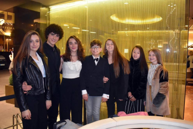 El pasado sábado tuvo lugar en el Hotel Tres Reyes de Pamplona, la Gala de la Federación Navarra de Hípica en la que se entregaron los trofeos a los mejores clasificados en las distintas disciplinas ecuestres durante el año 2018.