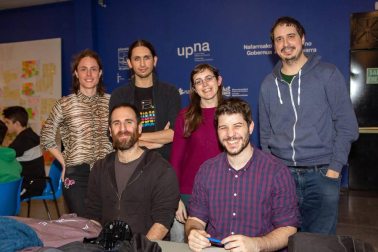 El Planetario de Pamplona acogió del 25 al 27 de enero el evento Global Game Jam, un reto de creación de juegos en 48 horas. De la mano de Iñaki Ayúcar e Iker Ibero, expertos del sector, estudiantes, familias y curiosos pudieron conocer de primera mano el mundo de los videojuegos y la creación en 3D.
