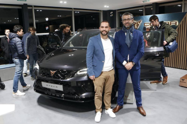 El concesionario Iruña Motor presentó en sociedad la nueva marca deportiva Cupra, que era una línea de acabado 'sport' de Seat y que ahora nace como una marca independiente y espíritu joven