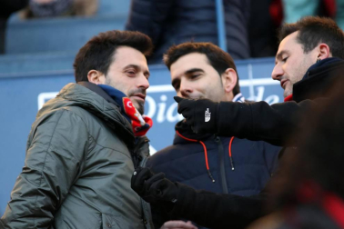 Imágenes del búscate en la grada del Osasuna-Granada