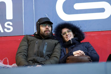 Imágenes del búscate en la grada del Osasuna-Granada