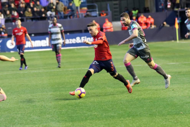 Imágenes del partido Osasuna-Cádiz disputado en El Sadar.
