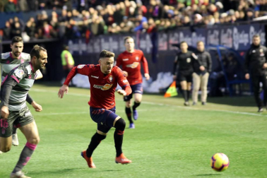 Imágenes del partido Osasuna-Cádiz disputado en El Sadar.