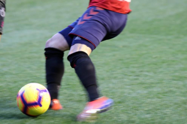 Imágenes del partido Osasuna-Cádiz disputado en El Sadar.