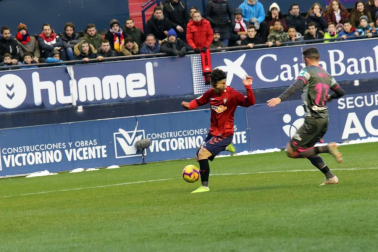 Imágenes del partido Osasuna-Cádiz disputado en El Sadar.