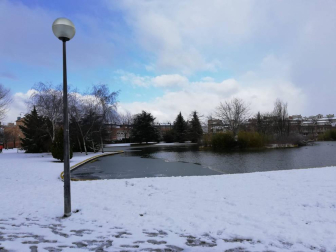 La borrasca 'Helena' cubre de nieve Pamplona y buena parte de Navarra