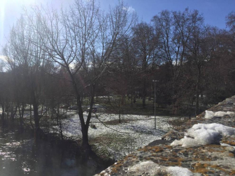 La borrasca 'Helena' cubre de nieve Pamplona y buena parte de Navarra