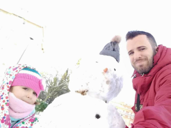 La borrasca 'Helena' cubre de nieve Pamplona y buena parte de Navarra