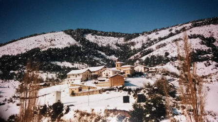 La borrasca 'Helena' cubre de nieve Pamplona y buena parte de Navarra