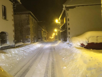 La borrasca 'Helena' cubre de nieve Pamplona y buena parte de Navarra