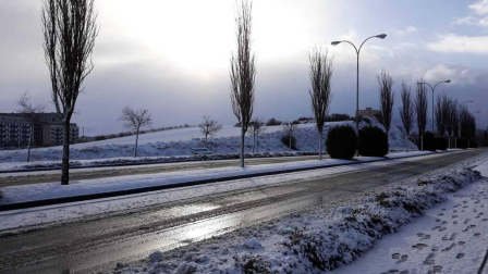 La borrasca 'Helena' cubre de nieve Pamplona y buena parte de Navarra