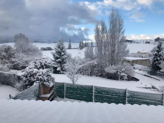 La borrasca 'Helena' cubre de nieve Pamplona y buena parte de Navarra