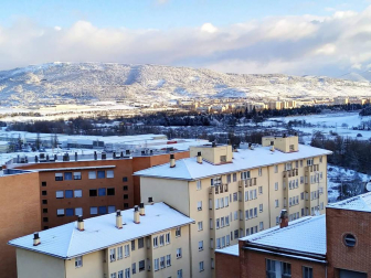 La borrasca 'Helena' cubre de nieve Pamplona y buena parte de Navarra