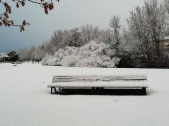 La borrasca 'Helena' cubre de nieve Pamplona y buena parte de Navarra
