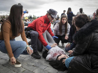 Alumnos de la facultad participaron en el descarrilamiento de un tren con más de 50 'heridos'.