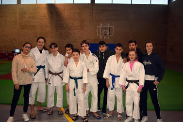 El sábado 2 de febrero se disputó en el Polideportivo Trinkete de Mendillorri la Primera Jornada de los Juegos Deportivos de Navarra en las categorías infantil y cadete que reunió a más de doscientos deportistas pertenecientes a 21 clubes navarros. Esta fue la primera de las tres jornadas que componen la competición, la segunda entrega será en el mismo escenario el sábado 23 de marzo.
