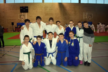 El sábado 2 de febrero se disputó en el Polideportivo Trinkete de Mendillorri la Primera Jornada de los Juegos Deportivos de Navarra en las categorías infantil y cadete que reunió a más de doscientos deportistas pertenecientes a 21 clubes navarros. Esta fue la primera de las tres jornadas que componen la competición, la segunda entrega será en el mismo escenario el sábado 23 de marzo.