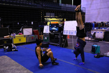 Ensayo general del Circo del Sol, que presenta en el pabellón Navarra Arena su espectáculo 'Toruk'.
