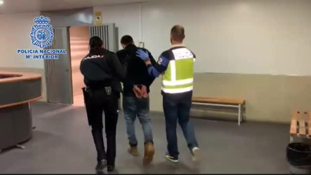 La Policía detiene a un hombre tras encontrar en la nevera de su casa el cadáver descuartizado de su pareja