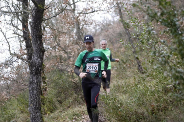 Ion Sola y Vanesa Pacha ganan el campeonato de la Federación Navarra de Atletismo en el I Trail Hiru Herri
