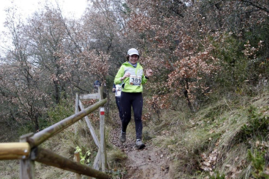 Ion Sola y Vanesa Pacha ganan el campeonato de la Federación Navarra de Atletismo en el I Trail Hiru Herri