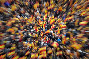 Manifestación este domingo en la plaza de Colón de Madrid en contra de la política de diálogo del Gobierno en Cataluña y en demanda de elecciones.