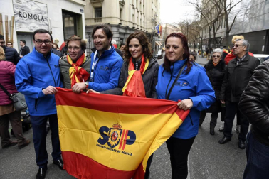 Manifestación este domingo en la plaza de Colón de Madrid en contra de la política de diálogo del Gobierno en Cataluña y en demanda de elecciones.