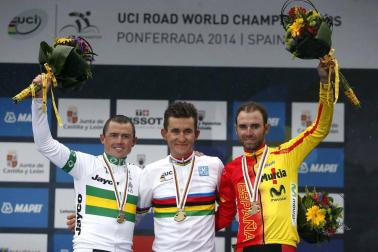 Una década de ciclismo en verde: Caja Rural-RGA presenta sus plantillas para esta temporada