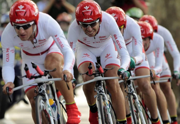 Una década de ciclismo en verde: Caja Rural-RGA presenta sus plantillas para esta temporada