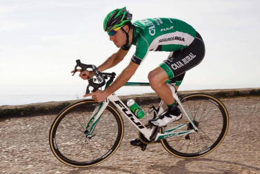 Una década de ciclismo en verde: Caja Rural-RGA presenta sus plantillas para esta temporada