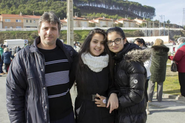 El pasado fin de semana los tafalleses celebraron sus tradicionales ferias de febrero. La mañana del sábado llegaron hasta el recinto de El Ferial los ejemplares equinos, para disfrute de todos los presentes. A un tiempo, también se pudo disfrutar la exposición y venta de plantas y flores en la Plaza Cortés, los puestos de venta ambulante en el Paseo Padre Calatayud o la Feria Agroalimentaria en la Plaza de Navarra.