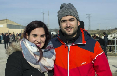 El pasado fin de semana los tafalleses celebraron sus tradicionales ferias de febrero. La mañana del sábado llegaron hasta el recinto de El Ferial los ejemplares equinos, para disfrute de todos los presentes. A un tiempo, también se pudo disfrutar la exposición y venta de plantas y flores en la Plaza Cortés, los puestos de venta ambulante en el Paseo Padre Calatayud o la Feria Agroalimentaria en la Plaza de Navarra.