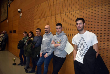 El sábado 9 de febrero Civican fue el escenario en el que tuvo lugar la Gala anual de la Federación Navarra de Béisbol y Sófbol en la que se premió a los deportistas y equipos más destacados de la temporada 2018. Además de estos galardones, alcanzados por la tarea realizada sobre el diamante, se aprovechó para reconocer a otras tres personas por los servicios prestados: a Ernesto Modrego, por su trayectoria y la labor de desarrollo del béisbol y sófbol en Navarra; y a Fernando García y Jesús Arilla por el trabajo realizado durante los últimos años en la federación navarra.