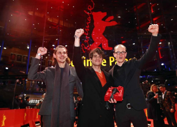 Imágenes de la Berlinale 2019, en la que la película 'Synonymes', dirigida por el cineasta israelí Nadav Lapid, ha sido galardonada con el Oso de Oro.